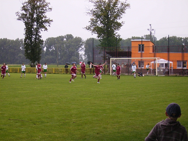 09.jpg